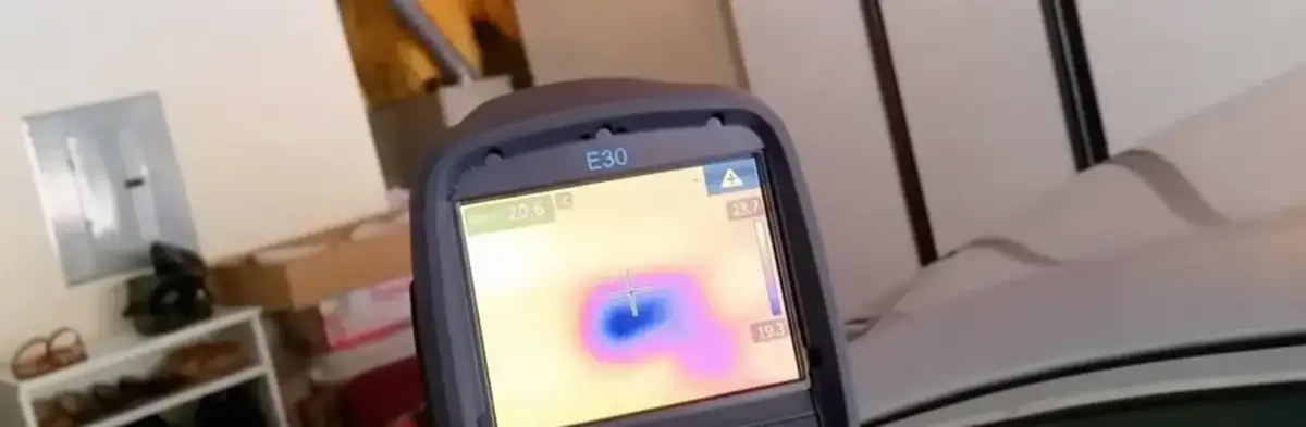 mold inspection using thermal imaging technology to detect moisture and hidden mold in a home in San Diego, CA